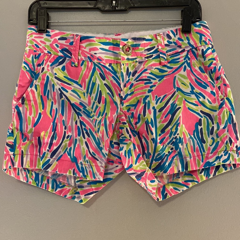 EUC colorful Lilly Pulitzer shorts size 0